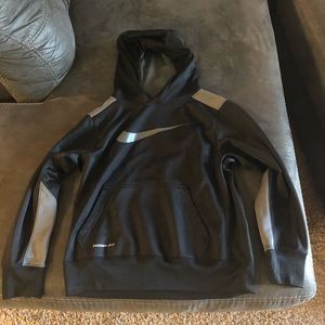 Childrens Nike therma fit sweater size M